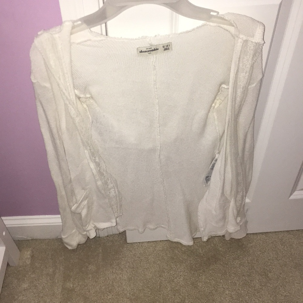 Super pretty cream cardigan